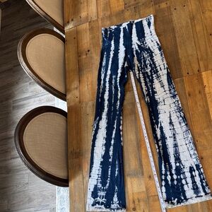 T Party Blue and White Tie-Dye Flare leggings bootcut Pants. cotton S like new